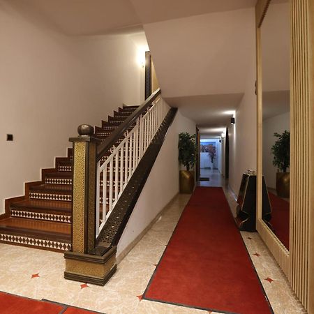Hôtel Des Lilas Uchda  Exterior foto