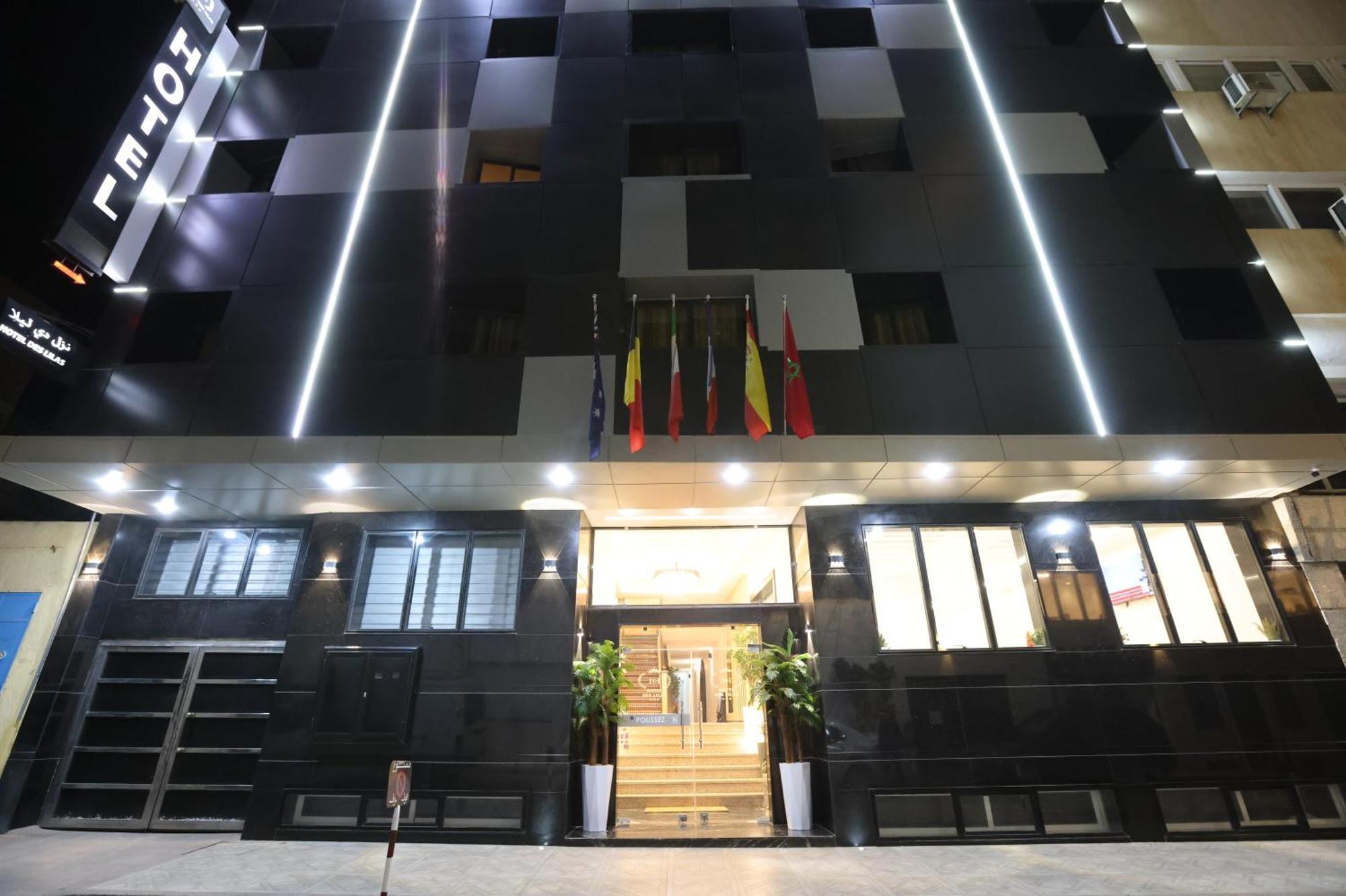 Hôtel Des Lilas Uchda  Exterior foto